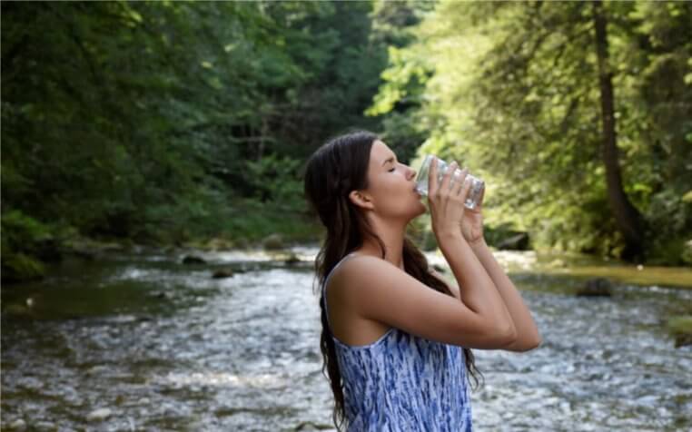 drink-water-river